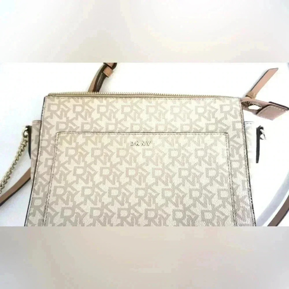 DKNY purse, light tan with good chain accent - Picture 2 of 4